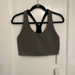 Fabletics Reversible Midi Bra NWT